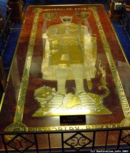 Grave of King Robert near what was the High Altar of the Abbey church of Dunfermeline, now the parish church. Google images